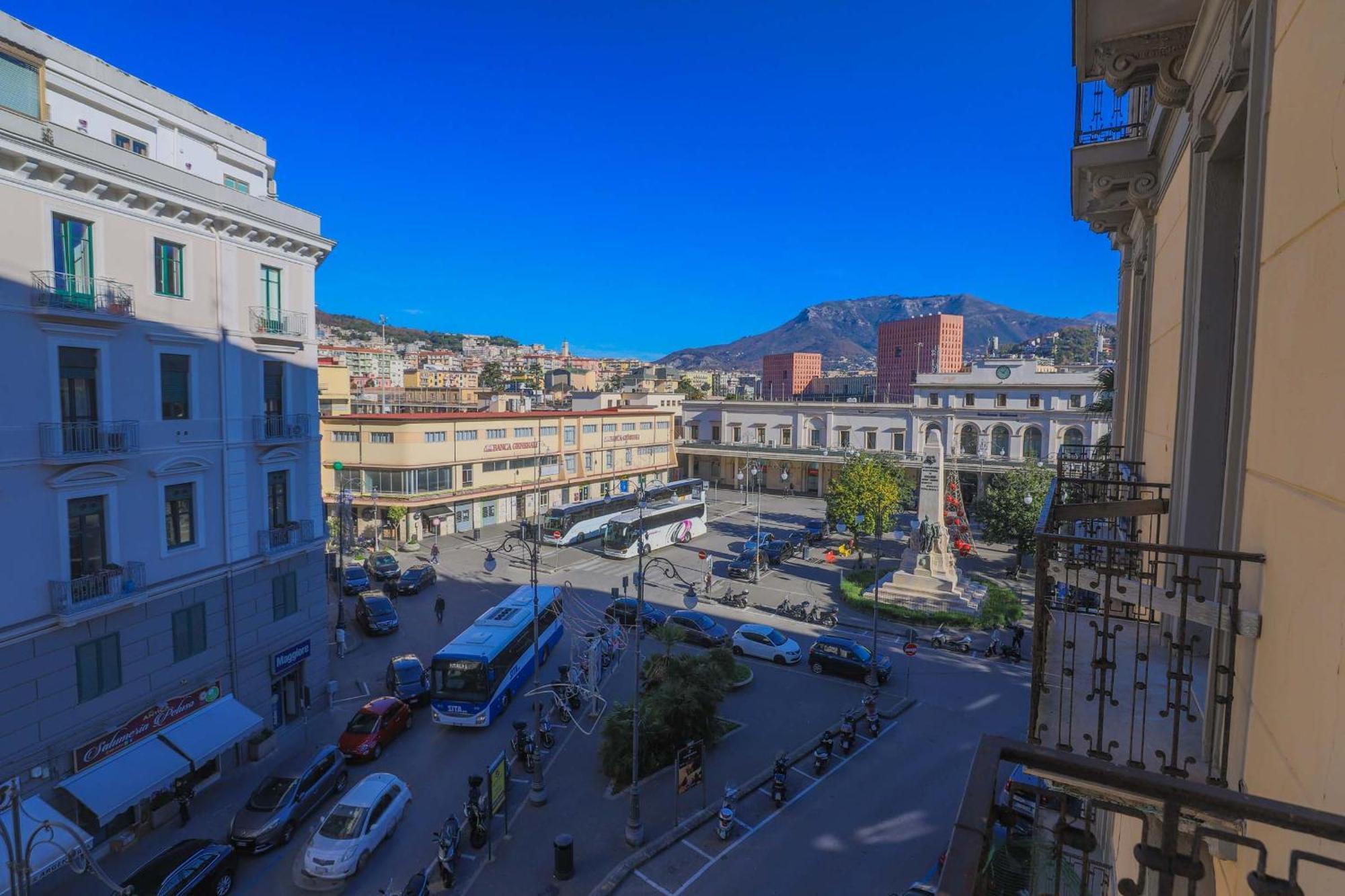 B&B Salerno Centrale Екстер'єр фото
