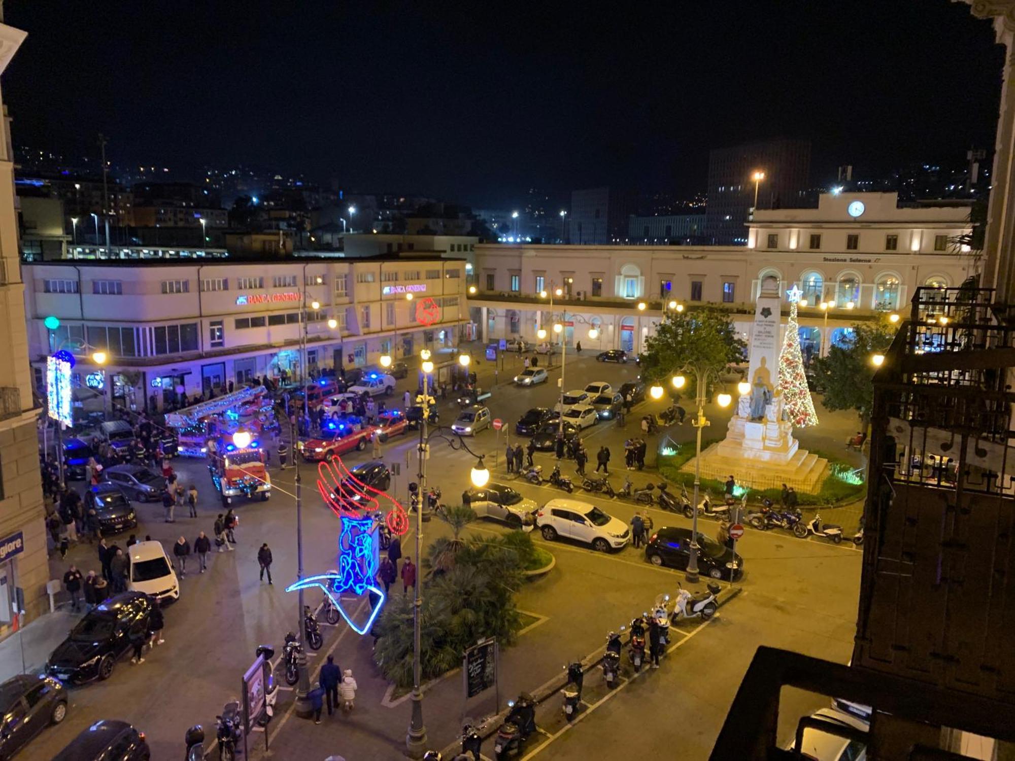 B&B Salerno Centrale Екстер'єр фото